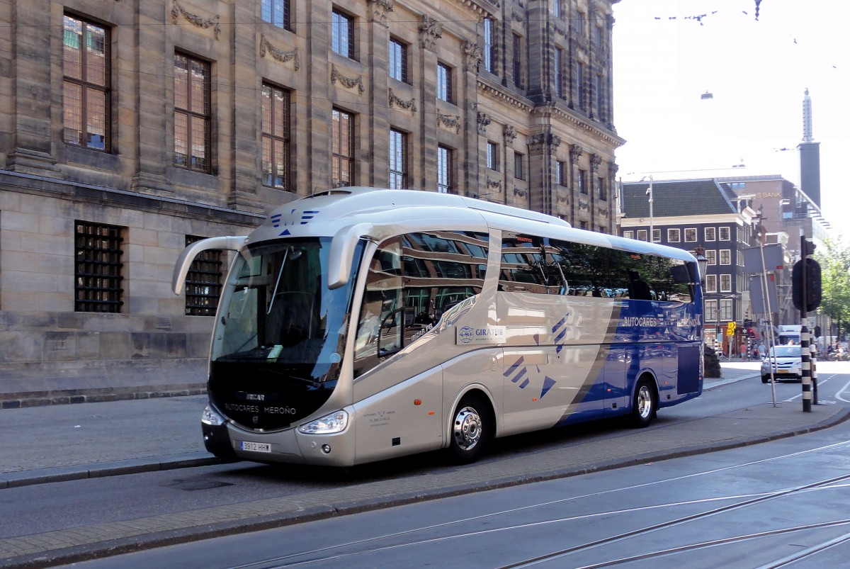 Scania Irizar PB im Juli 2014 in Amsterdam gesehen.