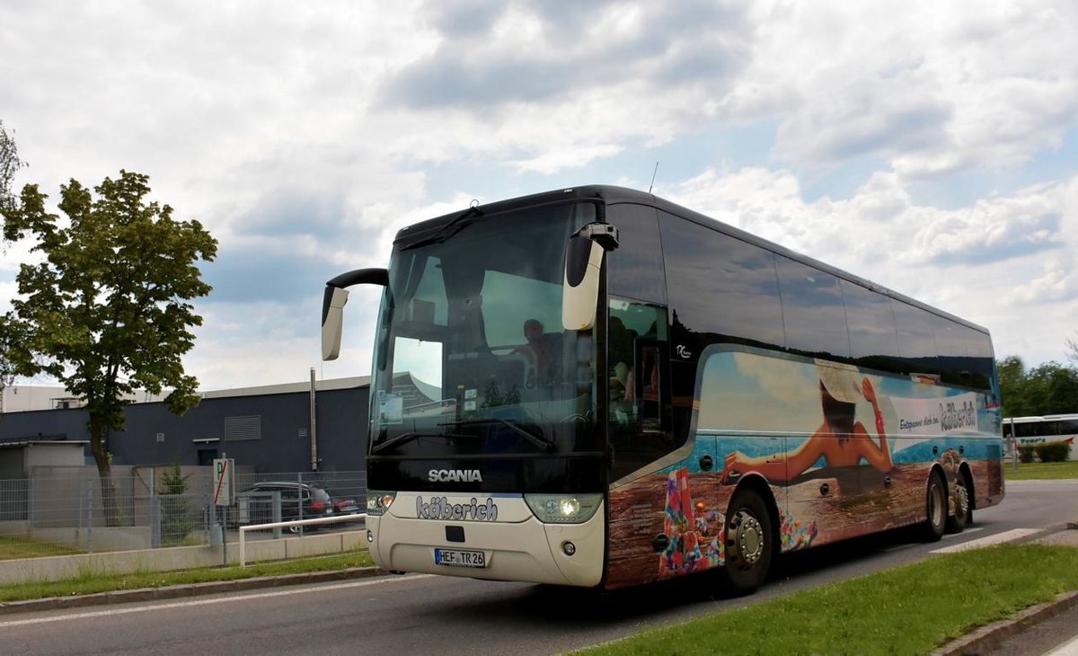Scania TX von Kberich Reisen aus DE 2018 in Krems gesehen.