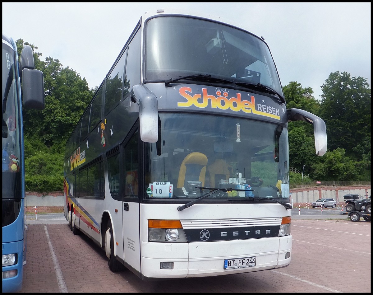 Setra 328 DT von Schdel-Reisen (ex Eurobus ch) aus Deutschland im Stadthafen Sassnitz.