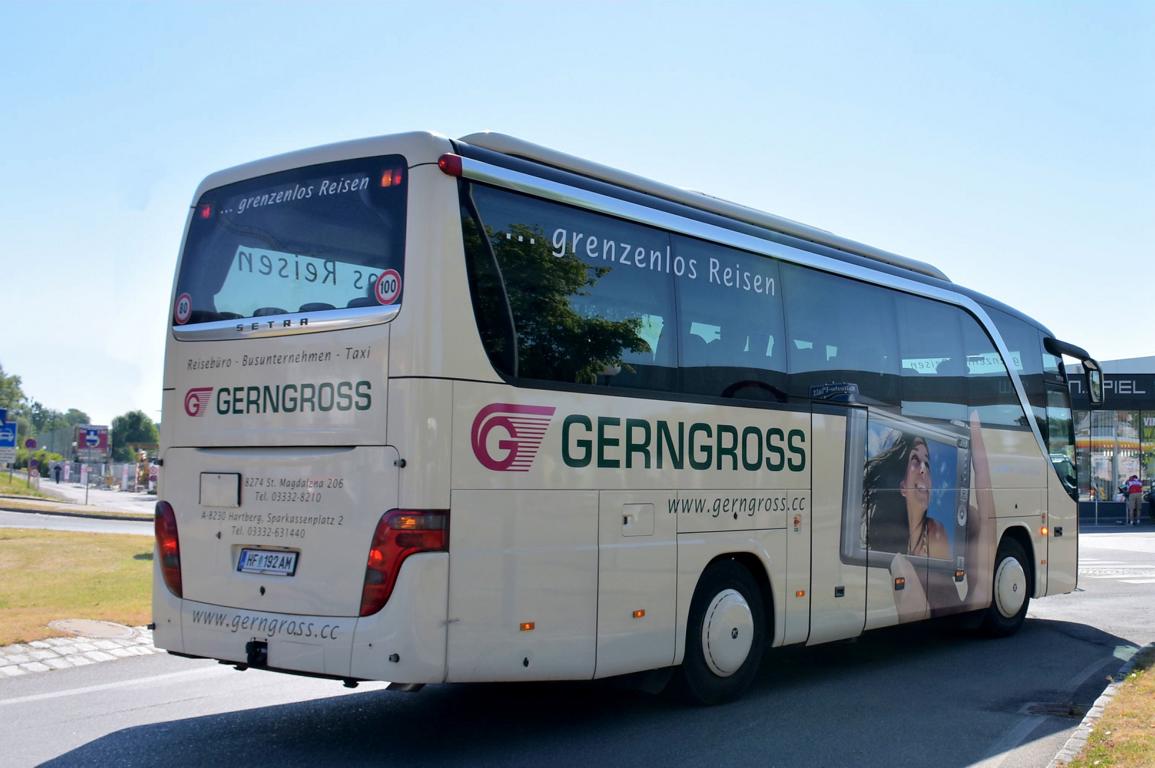 Setra 411 HD von Gerngross Reisen aus sterreich 06/2017 in Krems.