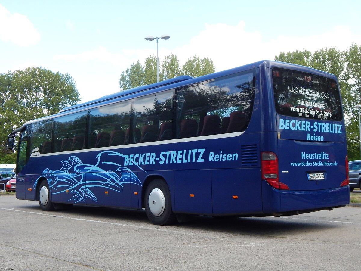 Setra 415 GT von Becker-Strelitz Reisen aus Deutschland in Neubrandenburg.