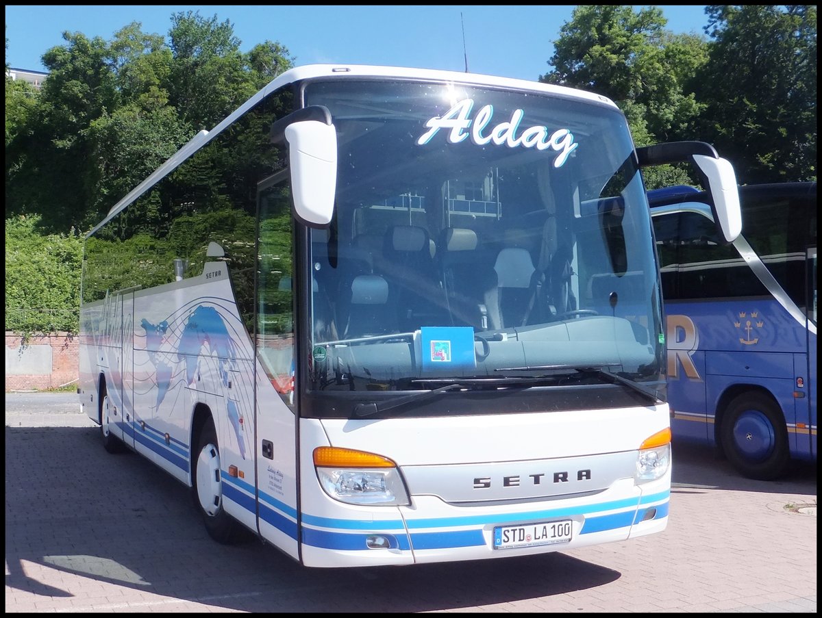 Setra 415 GT-HD von Aldag-Reisen aus Deutschland im Stadthafen Sassnitz. 