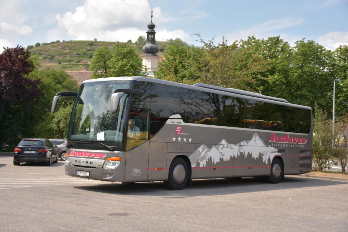 Setra 415 GT-HD von Auderer Reisen aus sterreich im Mai 2018 in Krems.