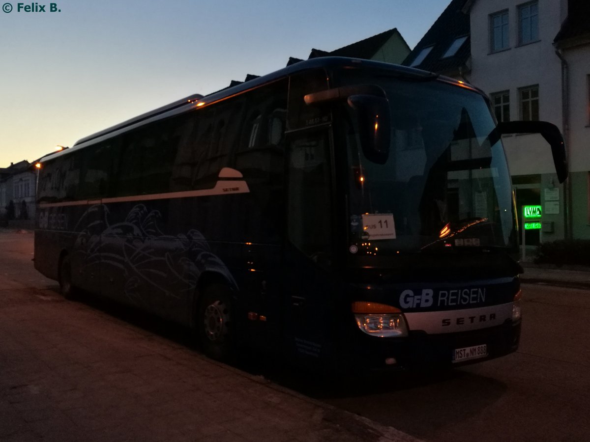 Setra 415 GT-HD von GFB-Reisen aus Deutschland in Neubrandenburg.