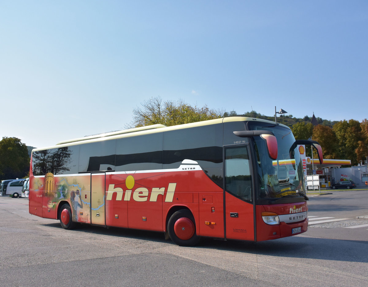 Setra 415 GT-HD von HIERL Reisen aus der BRD 09/2017 in Krems.