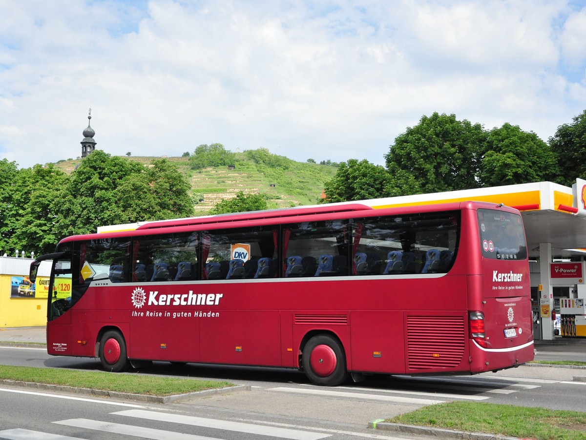 Setra 415 GT-HD von Kerschner Reisen aus Niedersterreich im Mai 2015 in Krems.