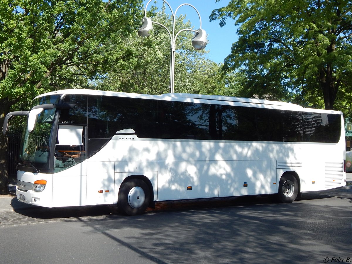 Setra 415 GT-HD von Luboš Kaiser aus Tschechien in Berlin.