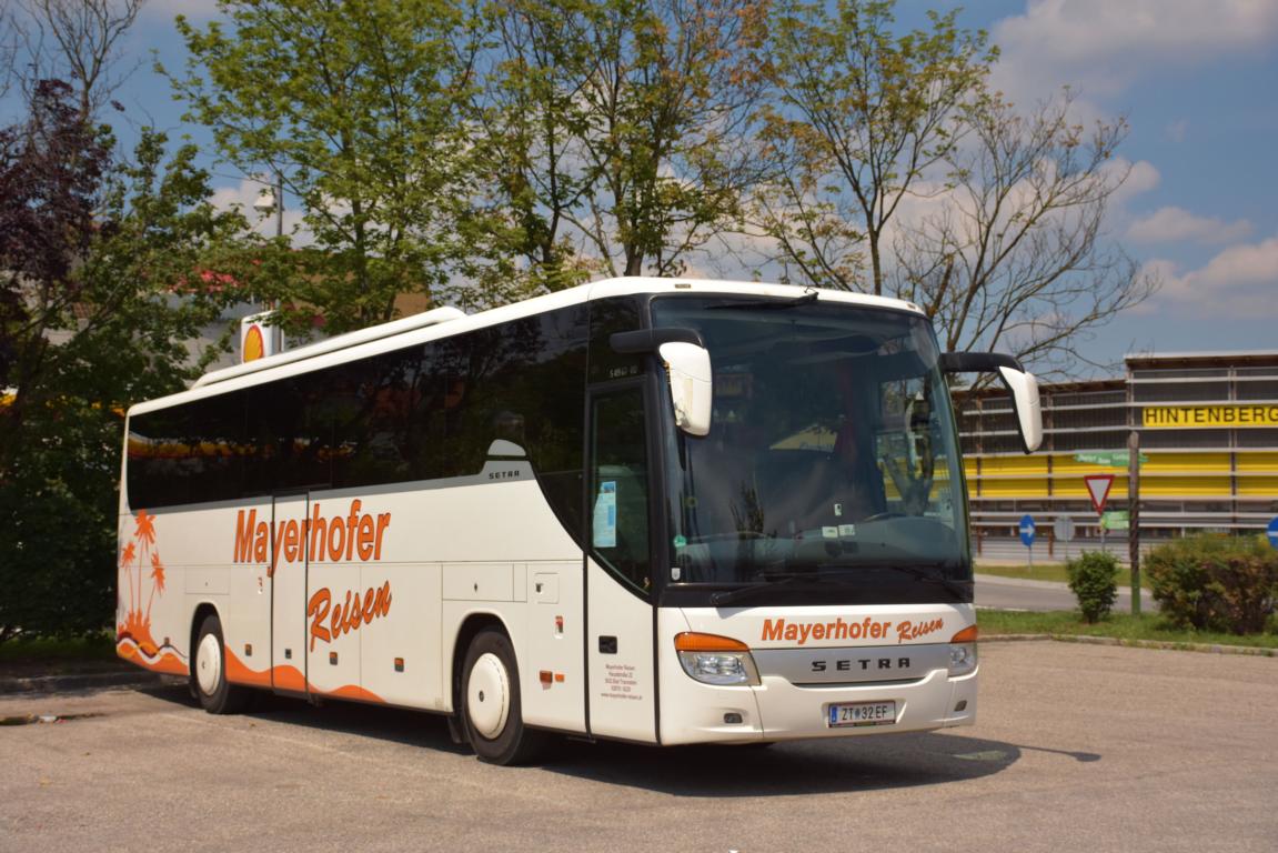 Setra 415 GT-HD von Mayerhofer Reisen aus sterreich im Mai 2018 in Krems.