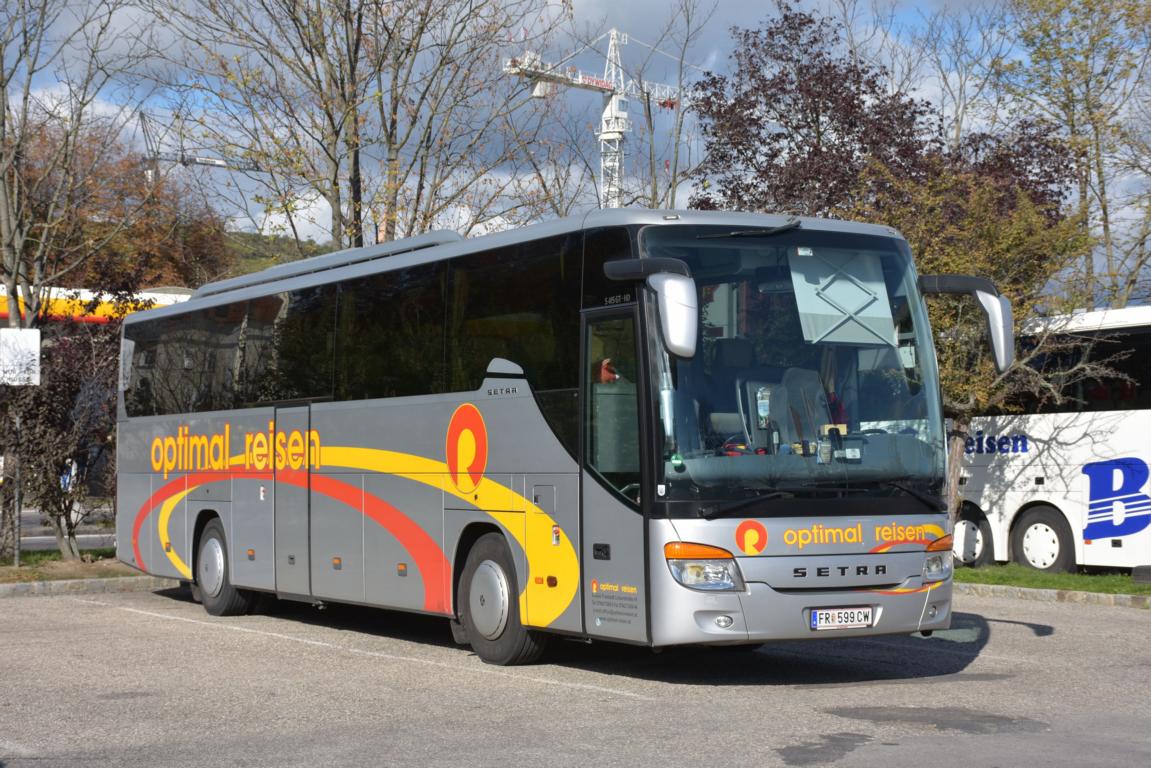 Setra 415 GT-HD von Optimal Reisen aus sterreich 10/2017 in Krems.