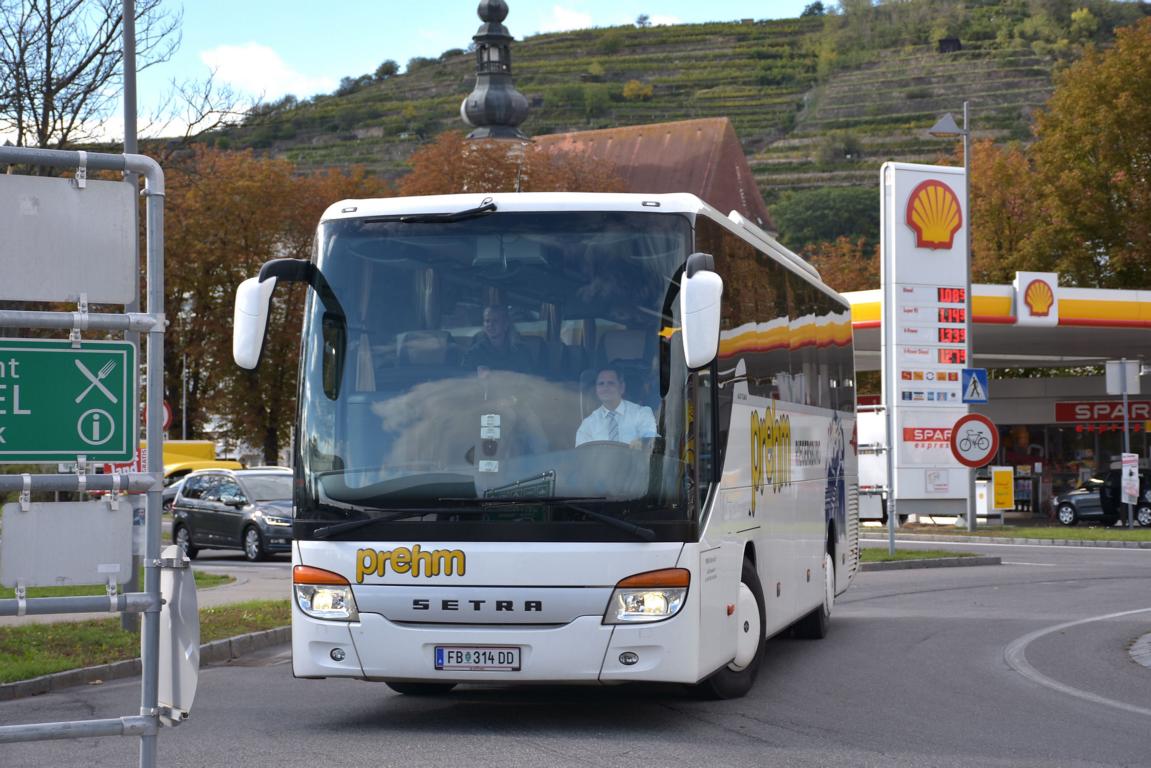 Setra 415 GT-HD von PREHM Reisen aus sterreich 10/2017 in Krems.