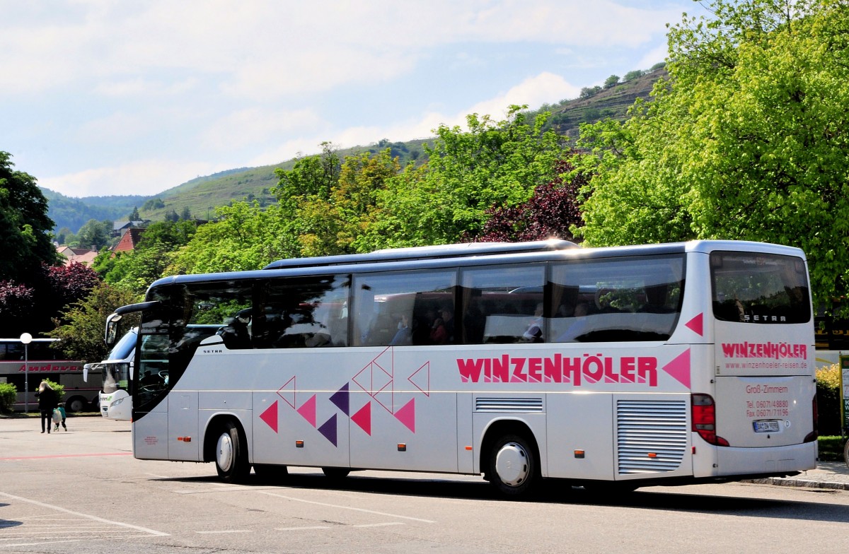 Setra 415 GT-HD von Winzenhler Reisen aus Deutschland am 19.Mai 2014 in Krems gesehen.