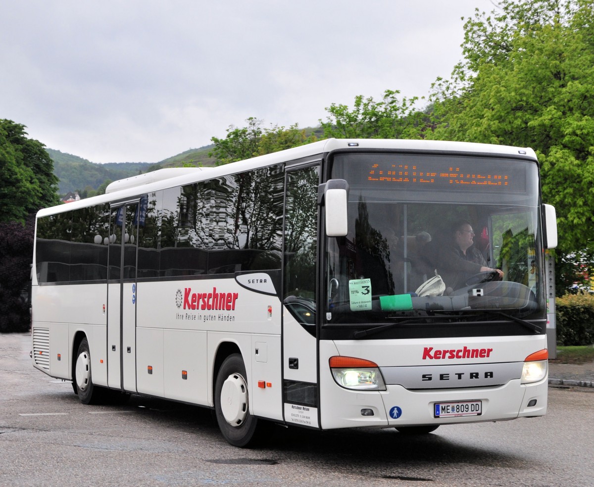 Setra 415 H von Kerschner Reisen aus sterreich am 17.Mai 2014 in Krems unterwegs.