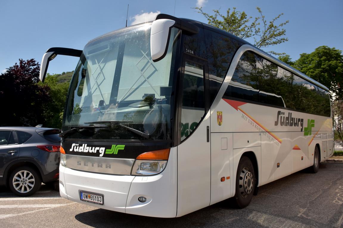 Setra 415 H von Südburg Reisen aus Österreich 2018 in Krems gesehen.