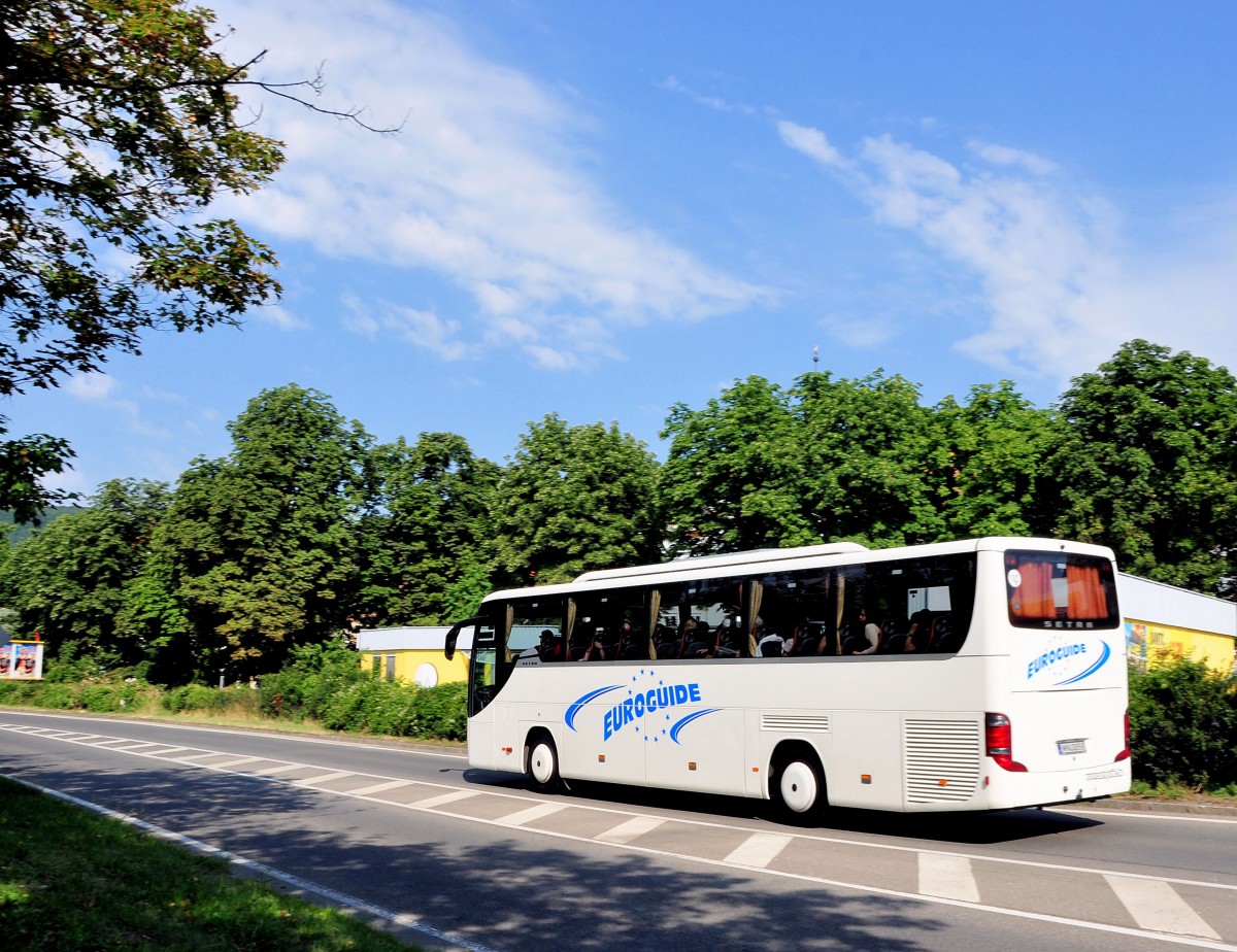 Setra 415 HD von Euroguide Reisen aus Ungarn in Krems.
