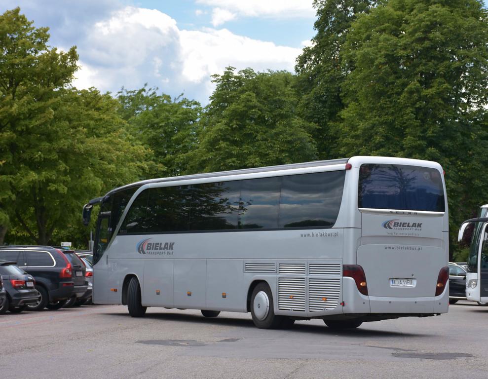 Setra 415 HDH von Bielak Reisen aus PL 06/2017 in Krems.