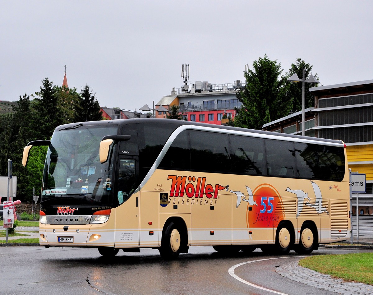 Setra 415 HDH vom Reisedienst Mller aus Deutschland am 17.Mai 2014 in Krems.