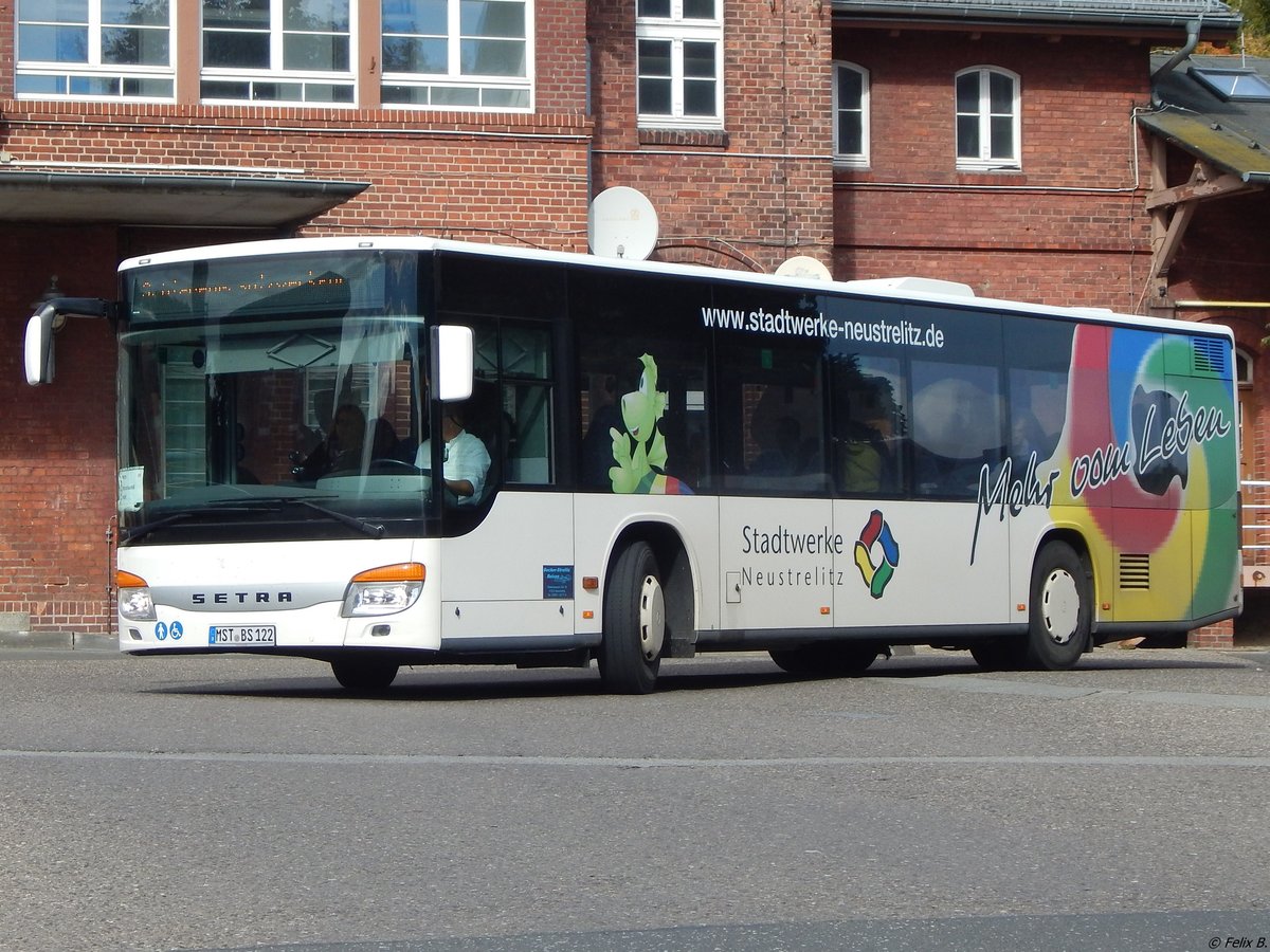 Setra 415 NF von Becker-Strelitz Reisen aus Deutschland in Sassnitz.