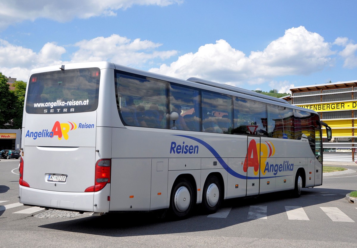 Setra 416 GT-HD von ANGELIKA Reisen aus sterreich im Juni 2015 in Krems.
