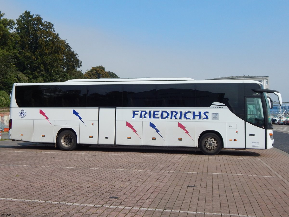 Setra 416 GT-HD von Friedrichs-Reisen aus Deutschland im Stadthafen Sassnitz.