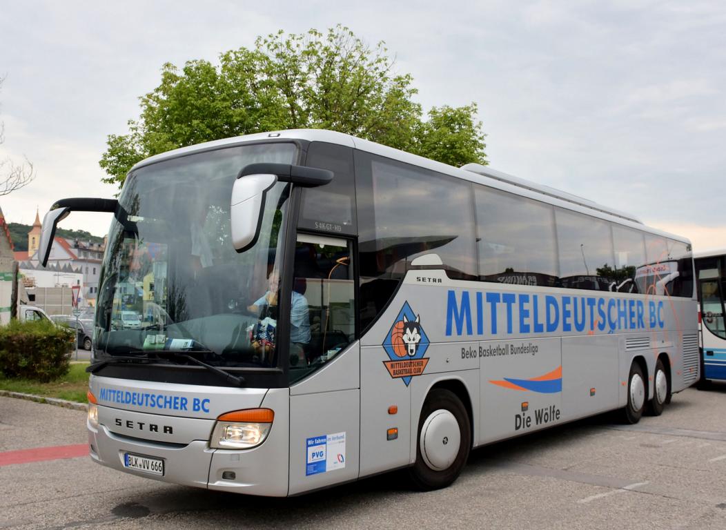 Setra 416 GT-HD von Mitteldeutscher BC Reisen 2018 in Krems gesehen.