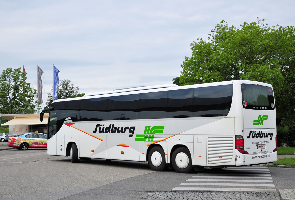 Setra 416 GT-HD von Sdburg Reisen aus sterreich in Krems gesehen.