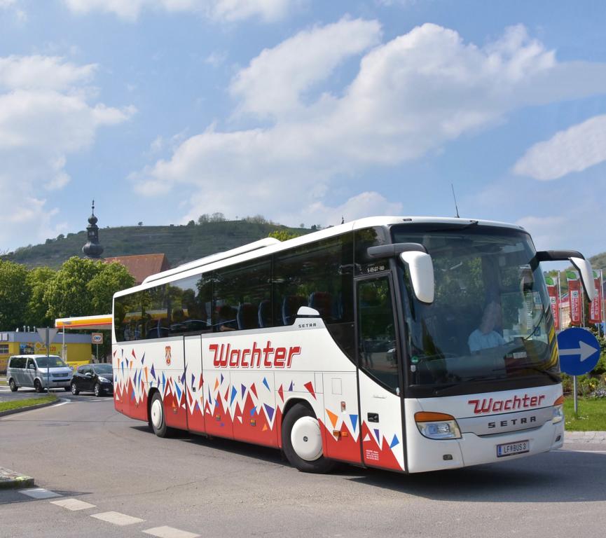 Setra 416 GT-HD von WACHTER Reisen aus Niedersterreich in Krems.