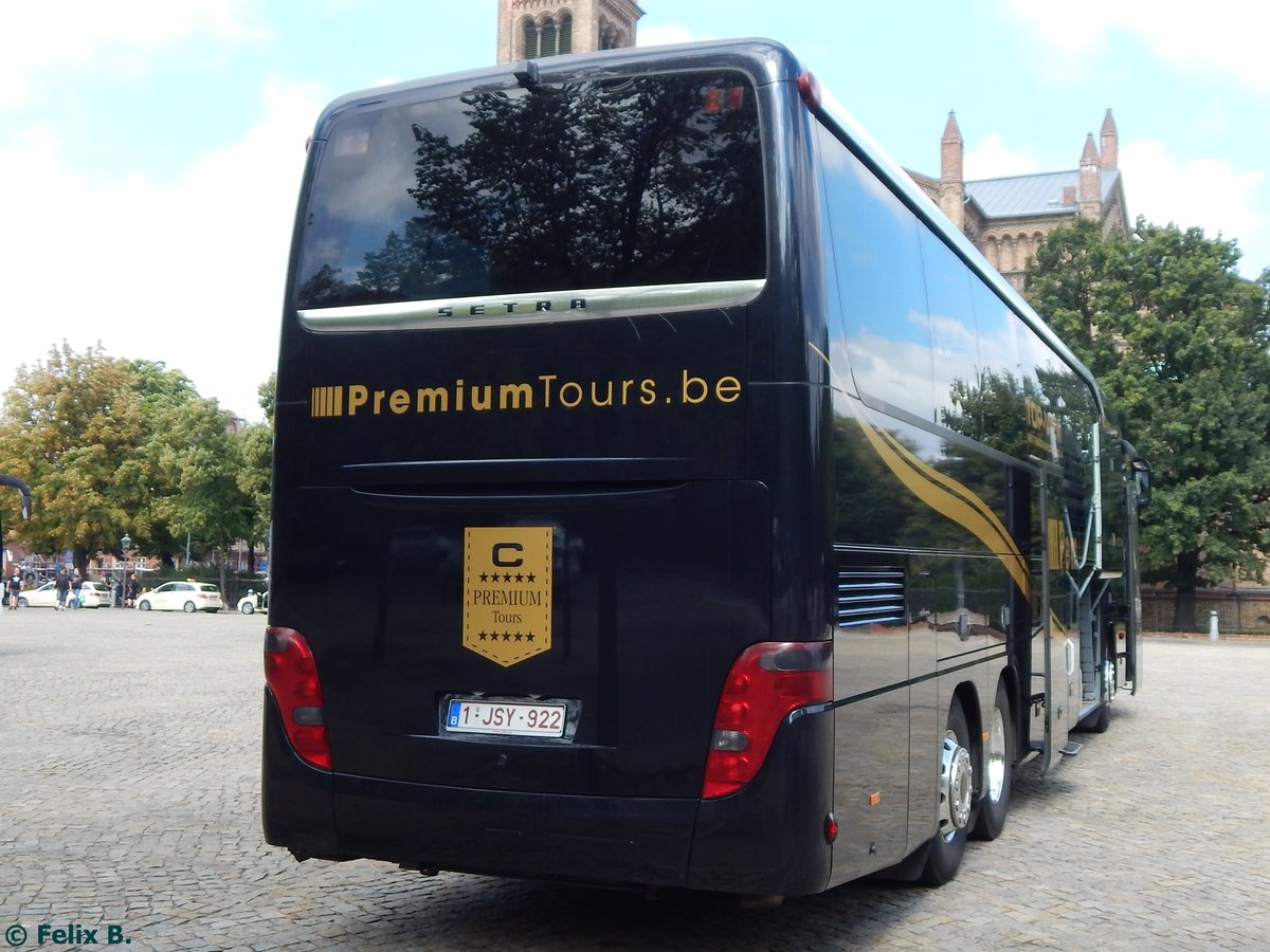 Setra 416 HDH von Carolus - Premium Tours aus Belgien in Potsdam.