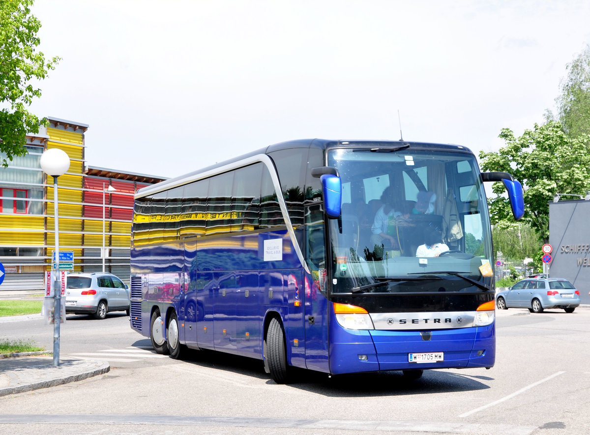 Setra 416 HDH von Exclusiv Travel & Bus aus Wien in Krems.