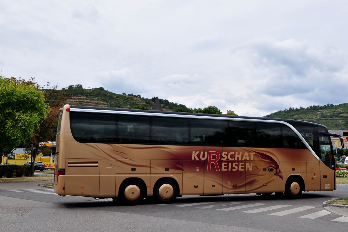 Setra 416 HDH von Kurschat Reisen aus der BRD in Krems gesehen.