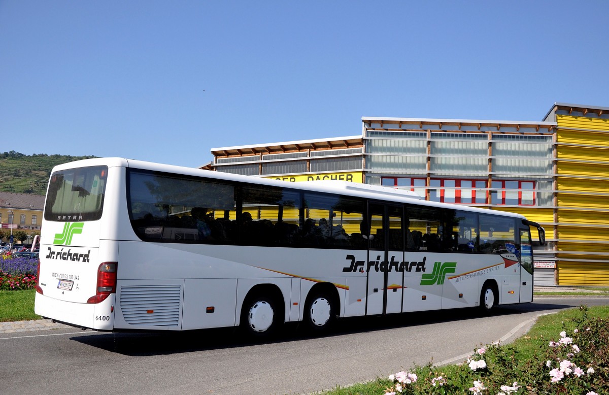 SETRA 419 UL von Dr. RICHARD Busreisen / Wien  im September 2013 in Krems unterwegs.