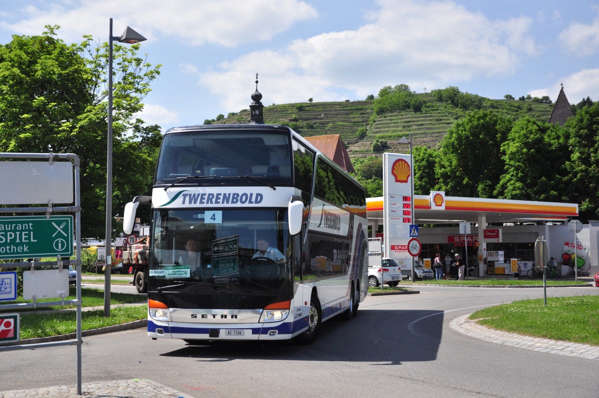 Setra 431 DT von Twerenbold aus der Schweiz im Mai 2015 in Krems.