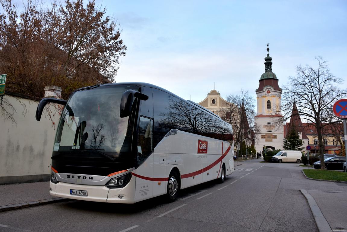 Setra 500er Serie von Casia Reisen aus der CZ in Krems gesehen.