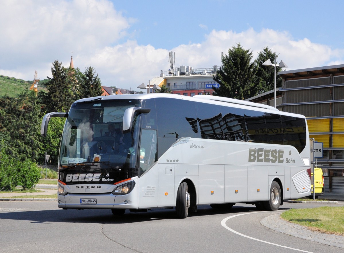 Setra 515 HD von Beese & Sohn aus der BRD im Juni 2015 in Krems gesehen.