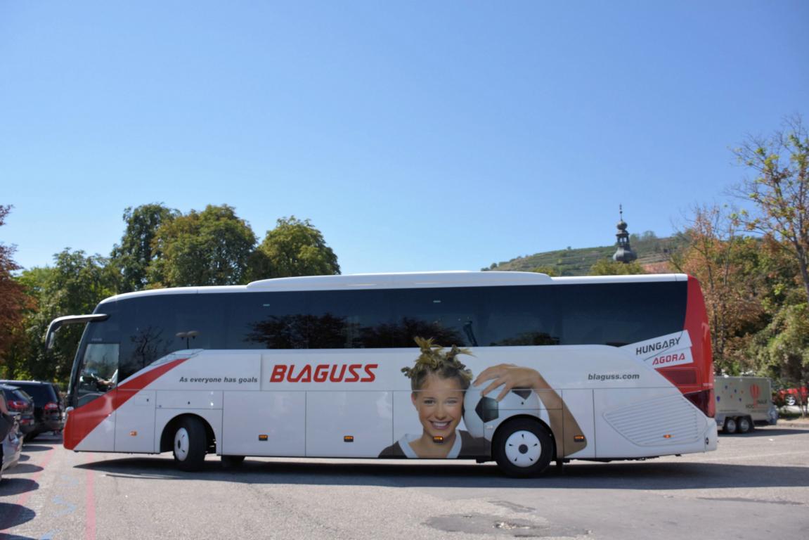 Setra 515 HD von Blaguss Hungary Reisen 2017 in Krems.