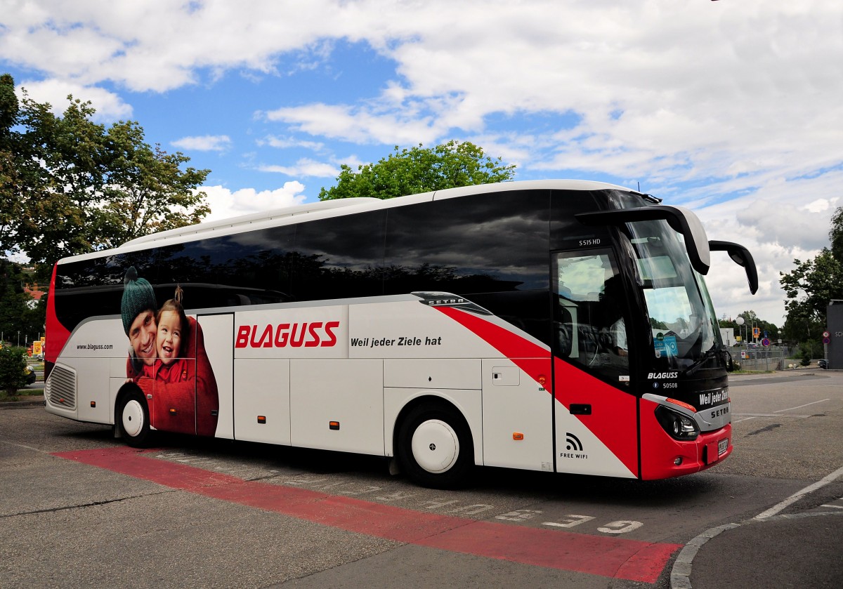 Setra 515 HD von Blaguss Reisen aus sterreich im Juni 2015 in Krems.