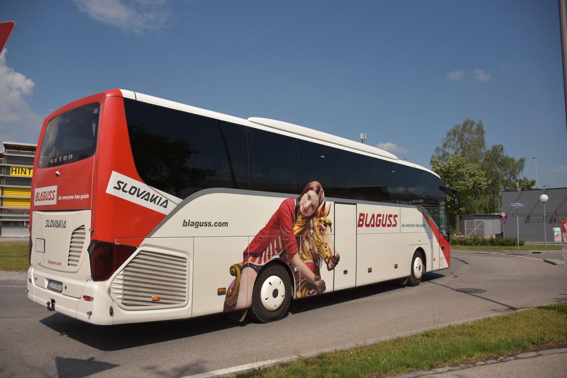 Setra 515 HD von Blaguss Slowakia im Mai 2019 in Krems.