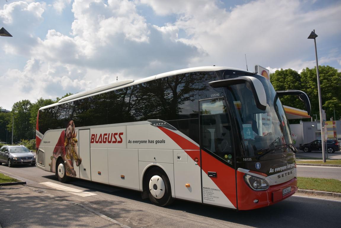 Setra 515 HD von Blaguss Slowakia im Mai 2019 in Krems.