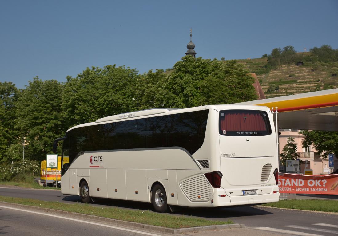 Setra 515 HD von EETS Reisen aus Ungarn im Mai 2017 in Krems.