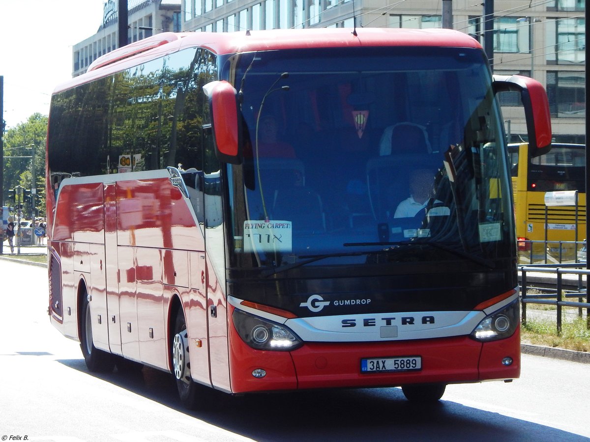 Setra 515 HD von Gumdrop Bus aus Tschechien in Berlin.