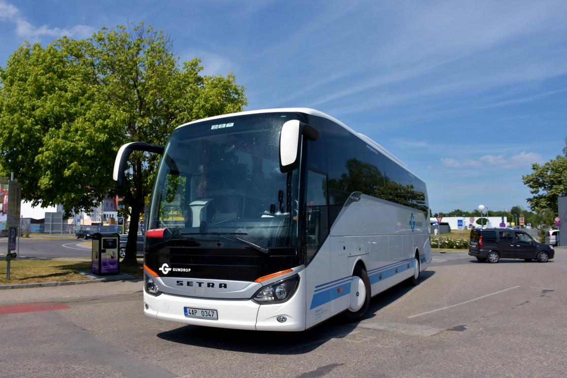 Setra 515 HD von Gumdrop Reisen aus der CZ 06/2018 in Krems.