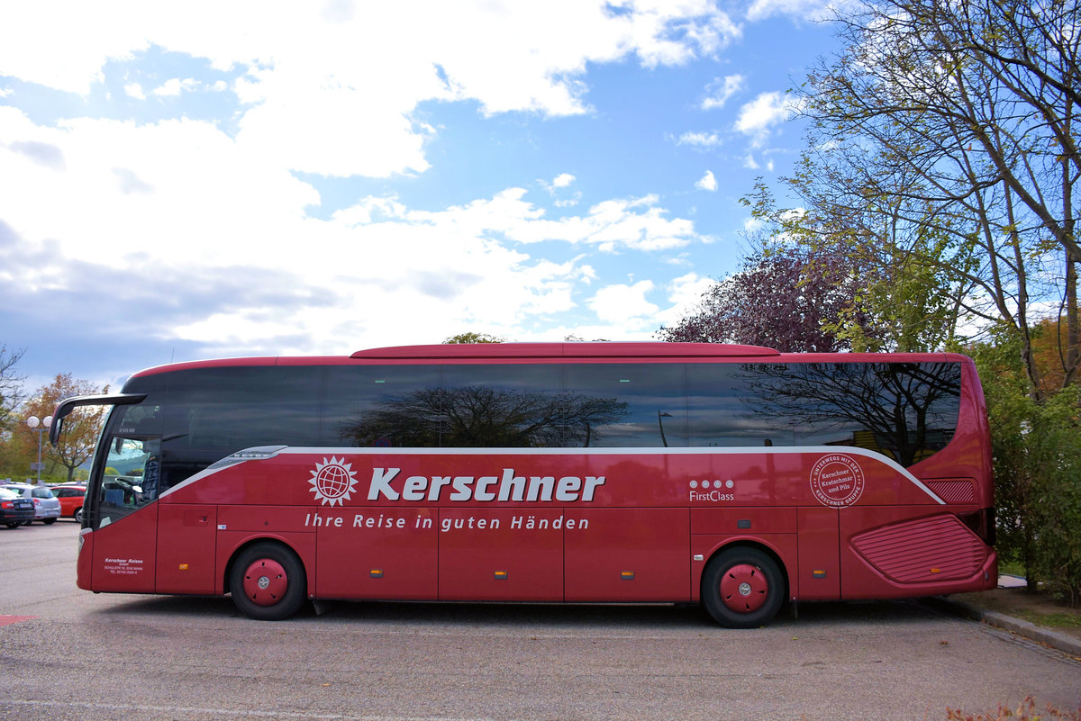 Setra 515 HD von Kerschner Reisen aus sterreich 10/2017 in Krems.