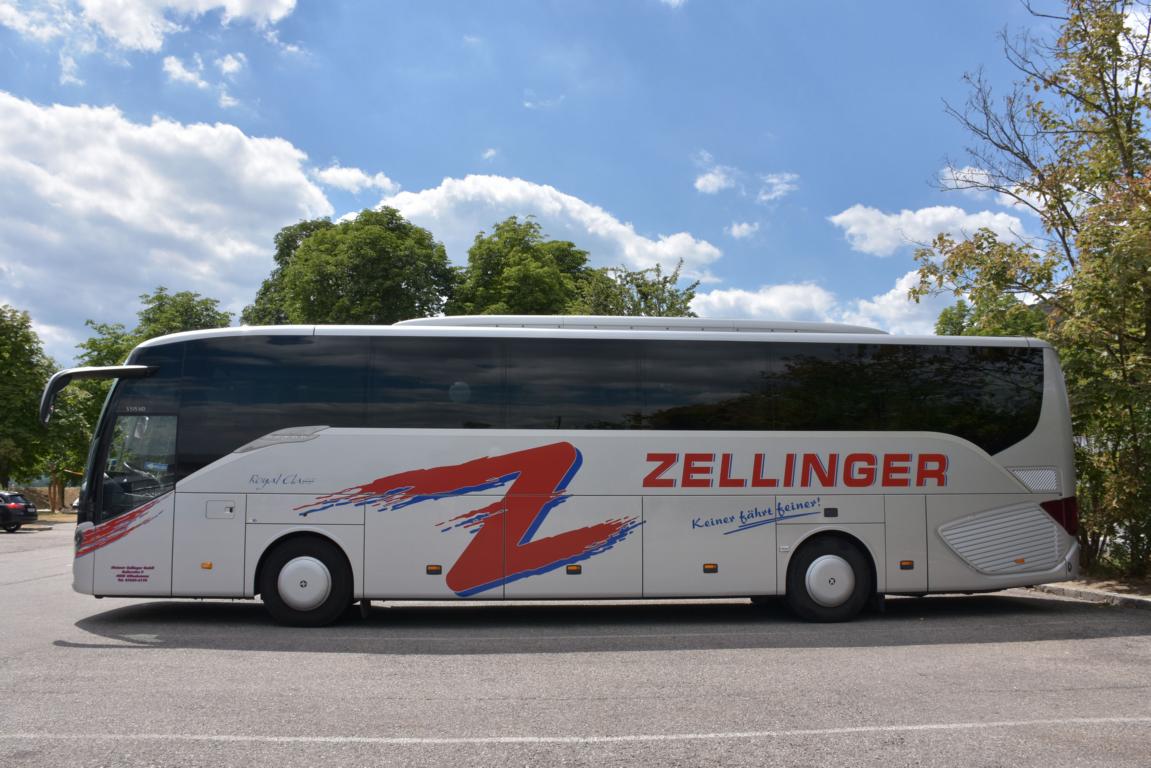Setra 515 HD von Zellinger Reisen aus Obersterreich 06/2017 in Krems.