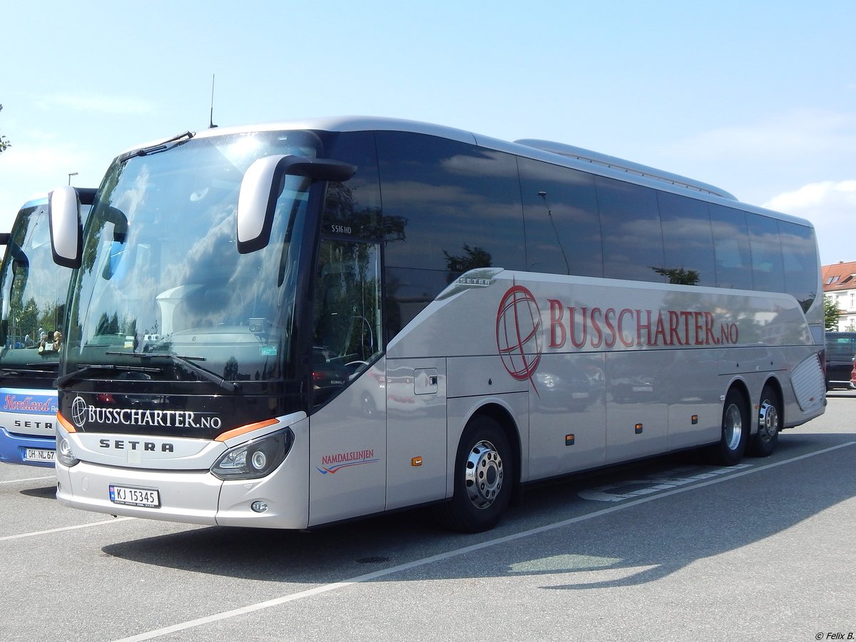 Setra 516 HD von Busscharter.no aus Norwegen in Schwerin.