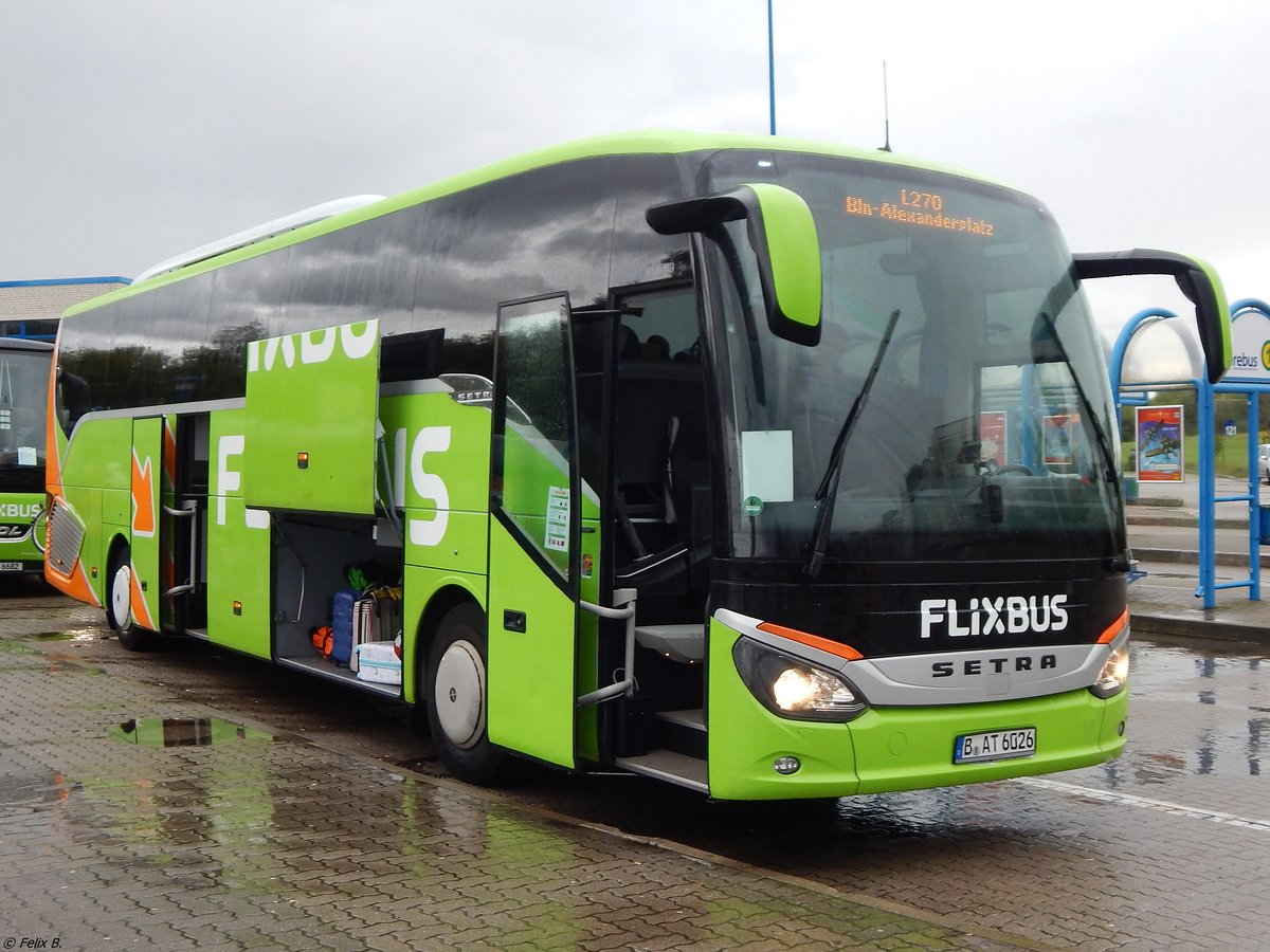 Setra 516 HD von Flixbus/BusArt aus Deutschland in Rostock. 