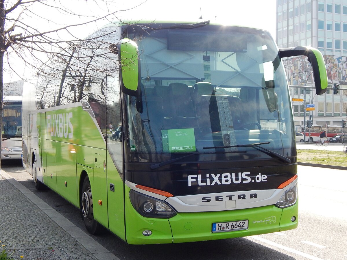 Setra 516 HD von Flixbus/Gradliner aus Deutschland in Berlin.