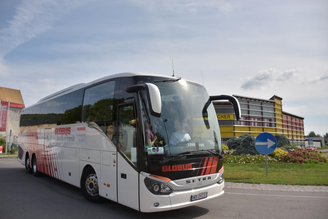 Setra 516 HD von Globus Reisen aus PL 2018 in Krems gesehen.