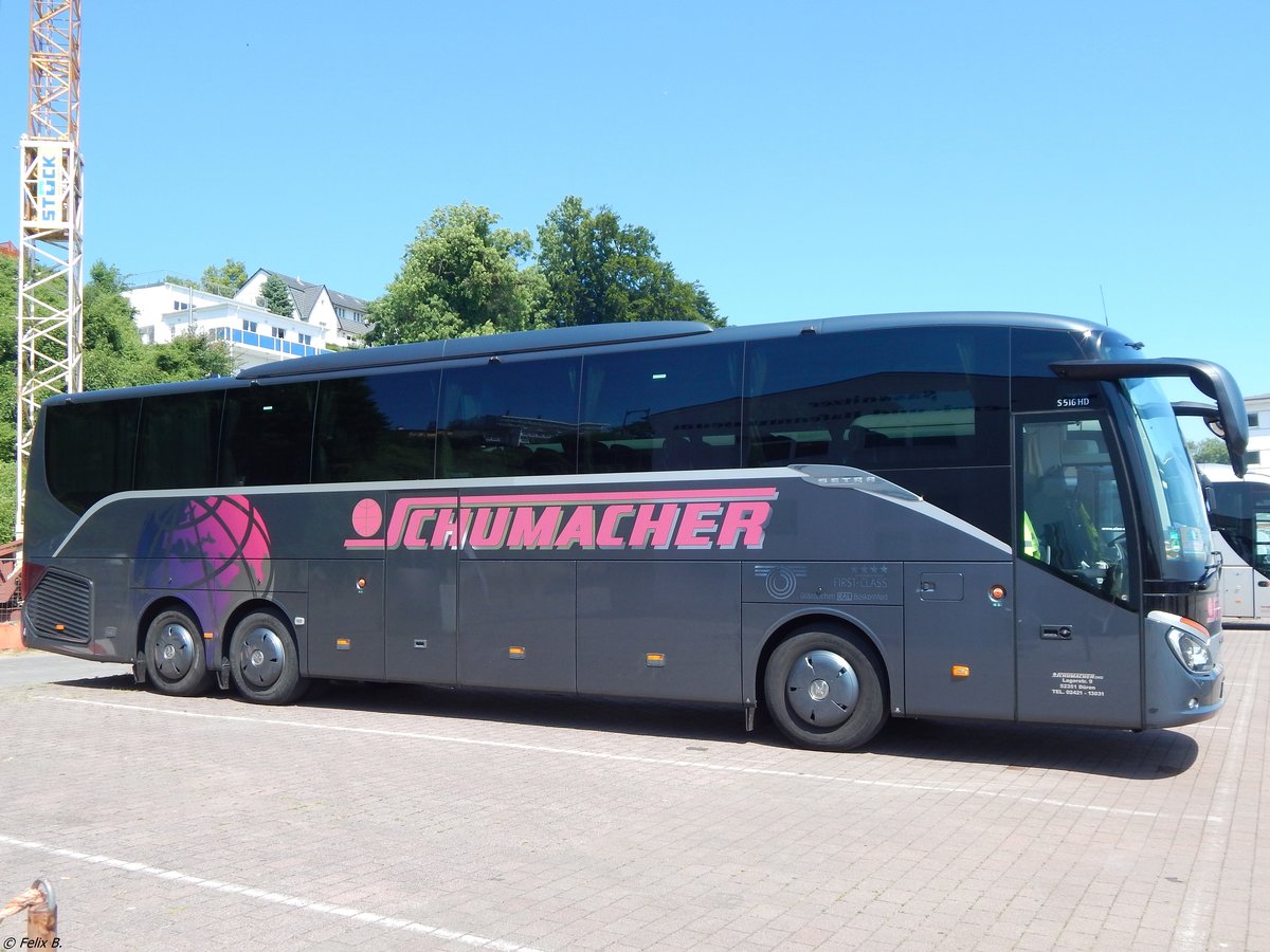 Setra 516 HD von Schumacher aus Deutschland im Stadthafen Sassnitz.