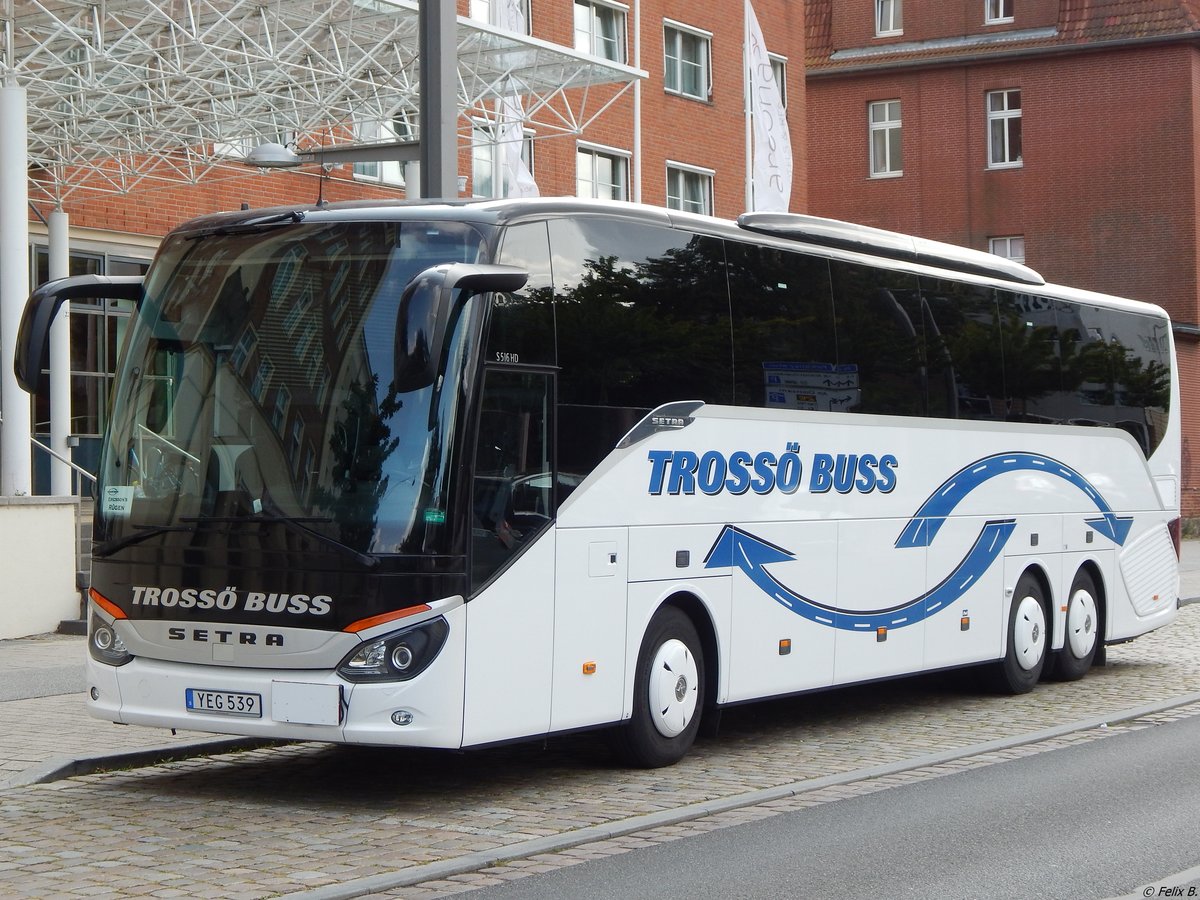 Setra 516 HD von Trossö Buss aus Schweden in Stralsund.