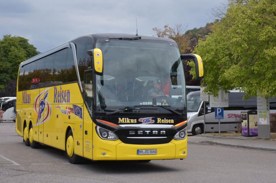 Setra 516 HDH von Mikus Reisen aus der BRD 2017 in Krems.