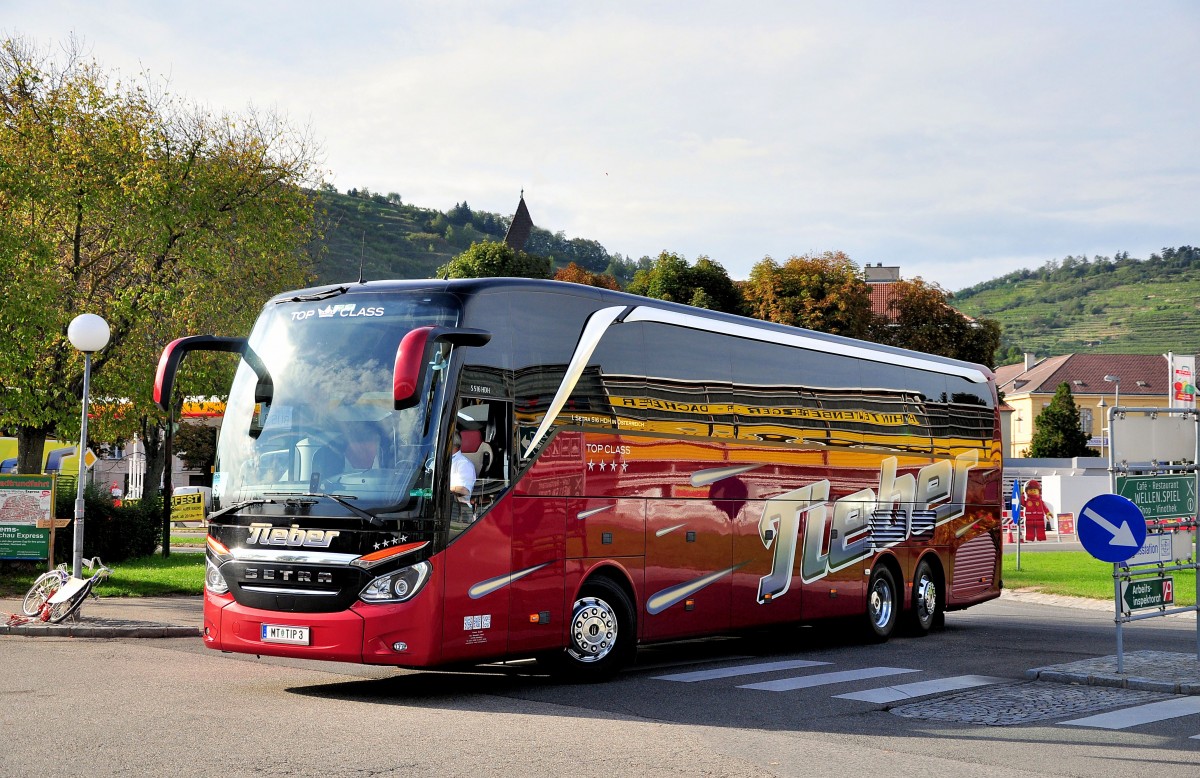Setra 516 HDH von Tieber Reisen aus der Steiermark/Österreich am 20.9.2014 in Krems.